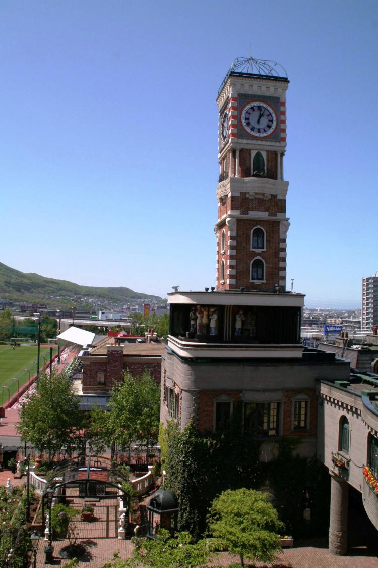 시로이코이비토파크 시계탑 