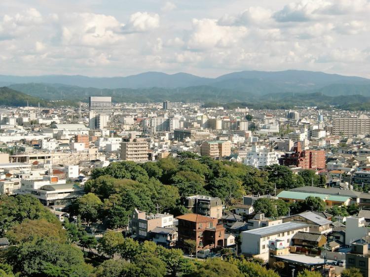 와카야마성 천수각에서 보이는 와카야마 시내